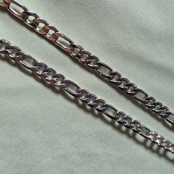 Chain - Picture 3 of 3